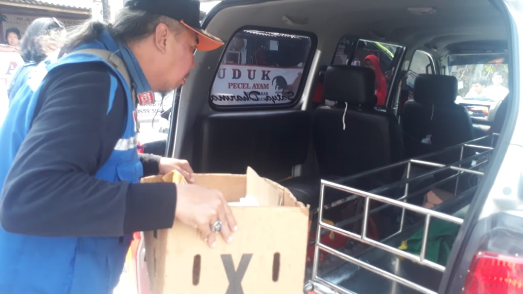 Mayat Bayi Lelaki Mengambang di Kali Jalan Keadilan Depok Timur