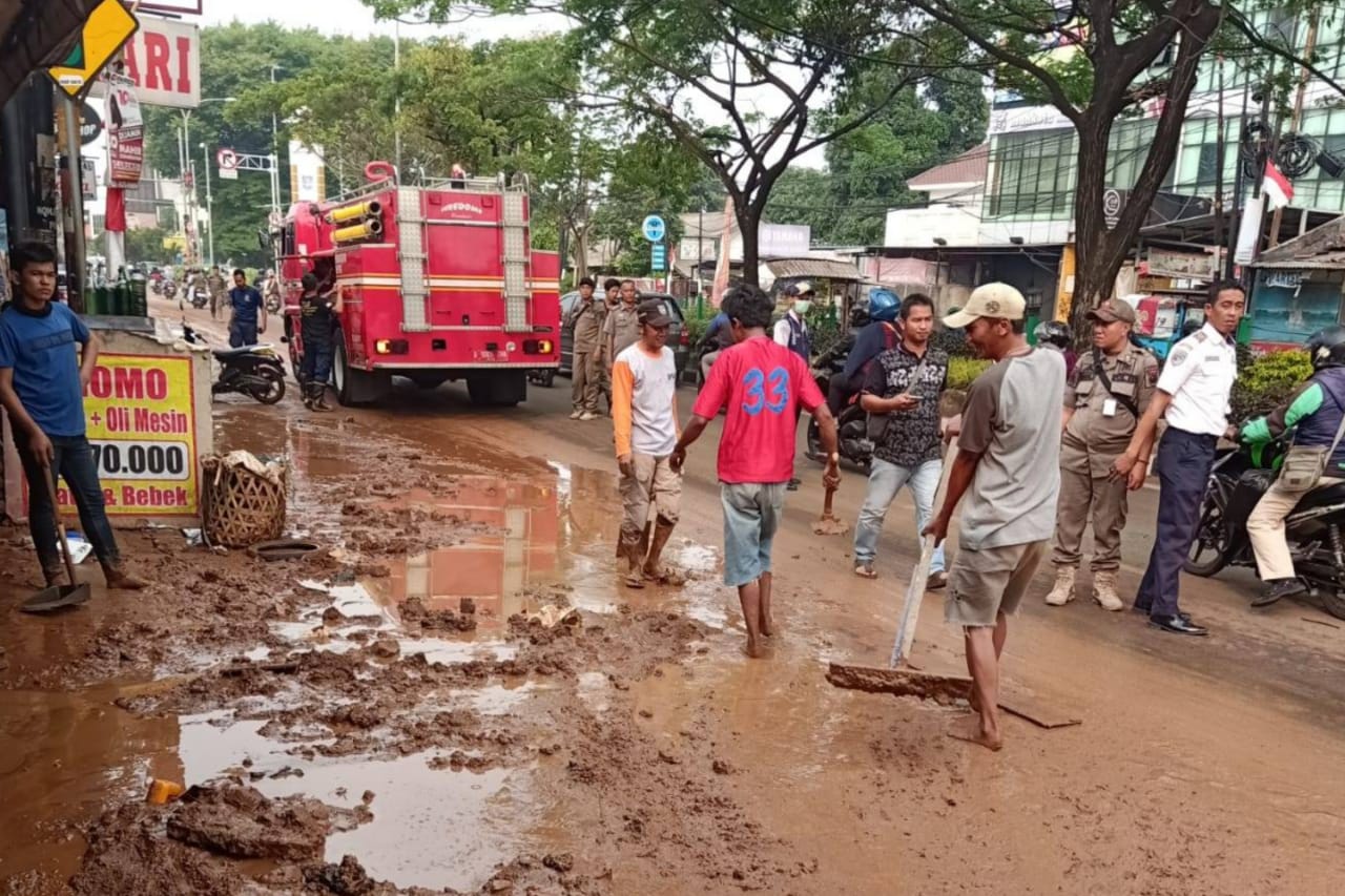 PDAM Depok Tolong! Pihak Terdampak Pipa Jebol Minta Ganti Rugi