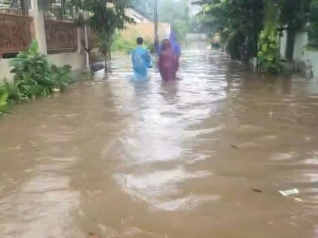 Hujan Deras Disertai Angin Landa Depok, Kawasan Sukatani Kembali Kebanjiran