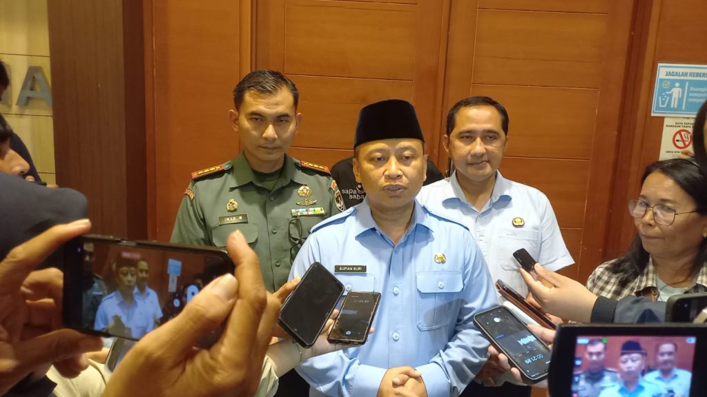 Wali Kota Depok Supian Suri