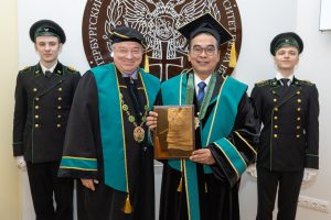 Prof. Ale dianugerahi Doktor Kehormatan dari St. Petersburg Polytechnic University (SPbPU)
