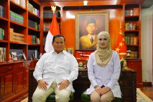 Wakil Ketua DPRD Depok, Yeti Wulandari bersama Presiden Prabowo