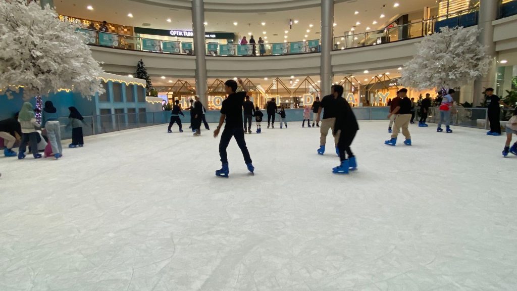 ice skating Depok
