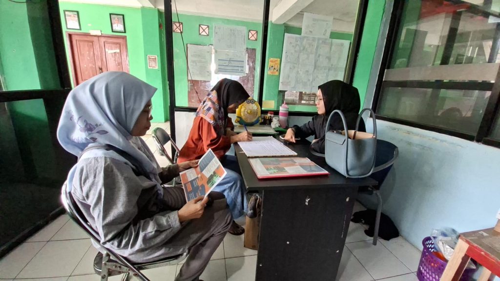 wali murid daftar ke SRSG