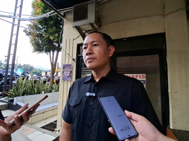 Polisi Tembak Dua Remaja Bawa Sajam Diduga Hendak Tawuran, Endingnya Malah Diperiksa Propam