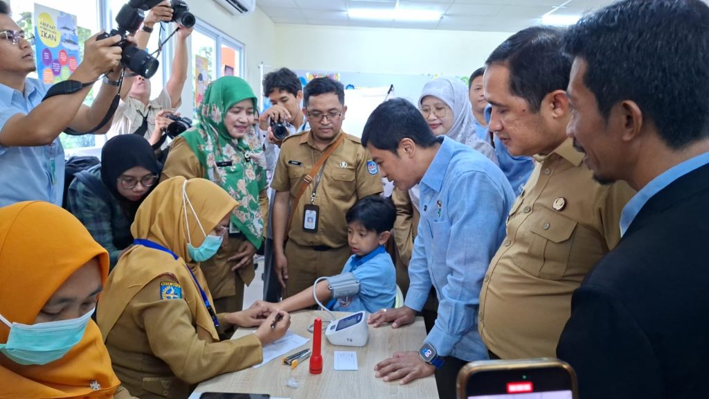 Wamenkes tinjau CKG sekolah