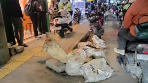 Galian proyek di Jalan Kartini