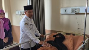 Wali Kota jenguk korban keracunan di RS Brimob