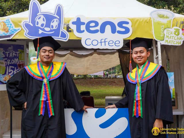 Kuliah Sambil Rintis Usaha Kopi, Dua Wisudawan UI Ini Kini Punya Enam Cabang