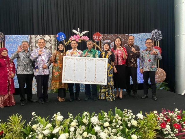 IPPB Depok Menggelar Pameran Batik di The Margo Hotel