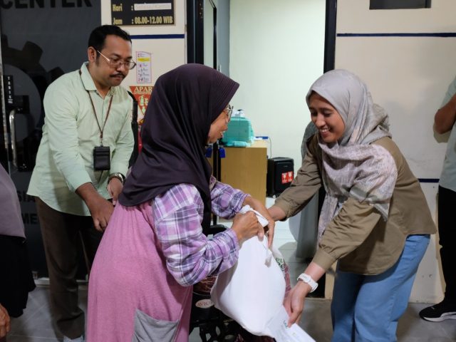 PLN Indonesia Power UBH Gelar Social Action di Kelurahan Petamburan dan Kota Bambu Selatan dalam Rangka HUT ke-30