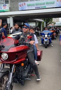 Khitanan massal naek Harley