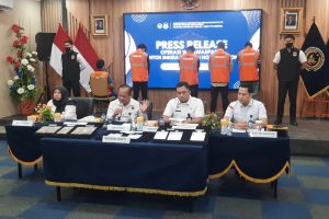 Imigrasi amankan lima WNA