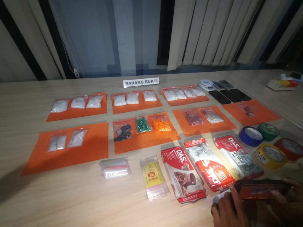 Barang bukti Sabu senilai Rp 1 miliar