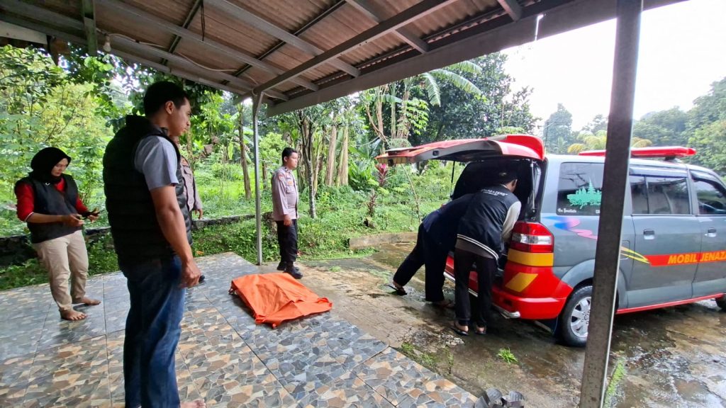 Mayat bayi di Tajurhalang