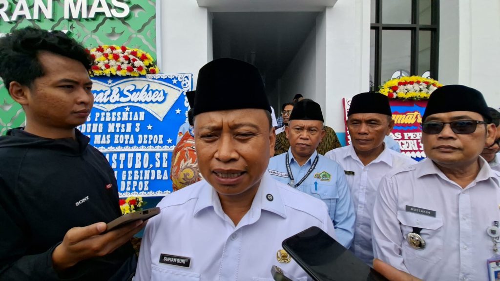 Wali Kota Depok Supian Suri