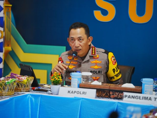 Monitoring Malam Takbiran, Kapolri Pastikan Pengamanan Rangkaian Perayaan Idulfitri