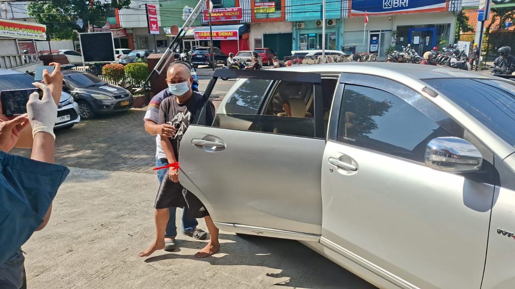 Dukun palsu
