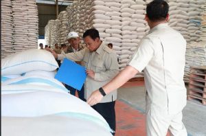 Prabowo sidak gudang beras