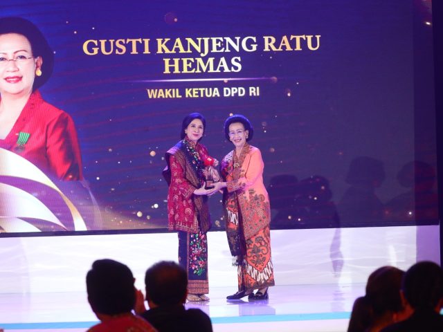 GKR Hemas Raih Leading Women Awards 2026
