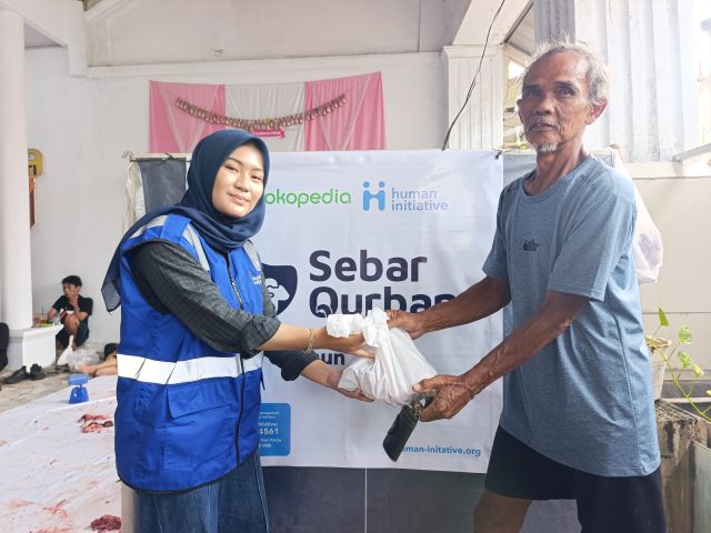 IJTI Korda Depok Bersama Human Initiative dan PT Karabha Digdaya Sebar Daging Qurban