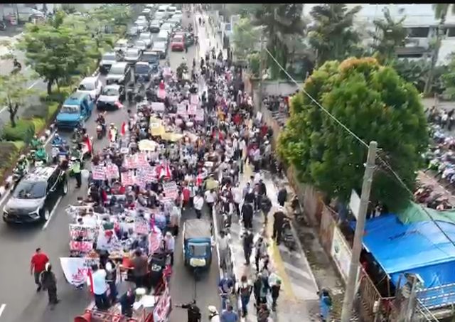 Ribuan Massa Kumpul di Depok Open Space untuk Suarakan Aspirasi, Simak Isinya