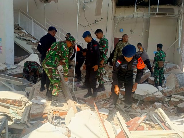 Begini Kondisi Korban Gempa yang Ditemukan di Terminal Pelabuhan Lorens Say