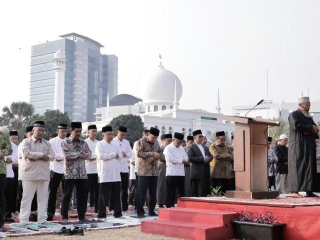 JK Ikuti Salat Istisqa di Al Azhar, Ajak Masyarakat Berdoa agar Hujan Turun