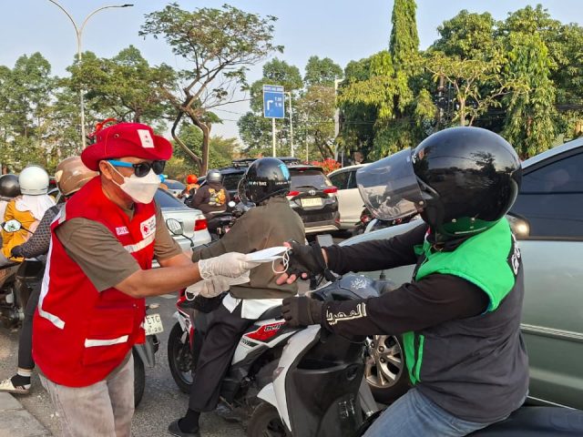 PMI Sebar 1 Juta Masker untuk Warga Terdampak Bencana Erupsi Gunung Anak Krakatau