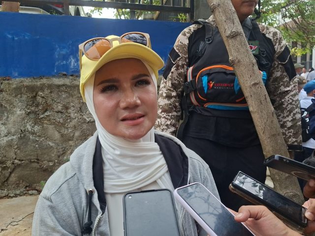 Susur Sungai Ciliwung, Yeti Kaget Ada Kafe Bernuansa ‘Senja’ Langgar GSS
