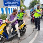 Kendaraan lawan arus