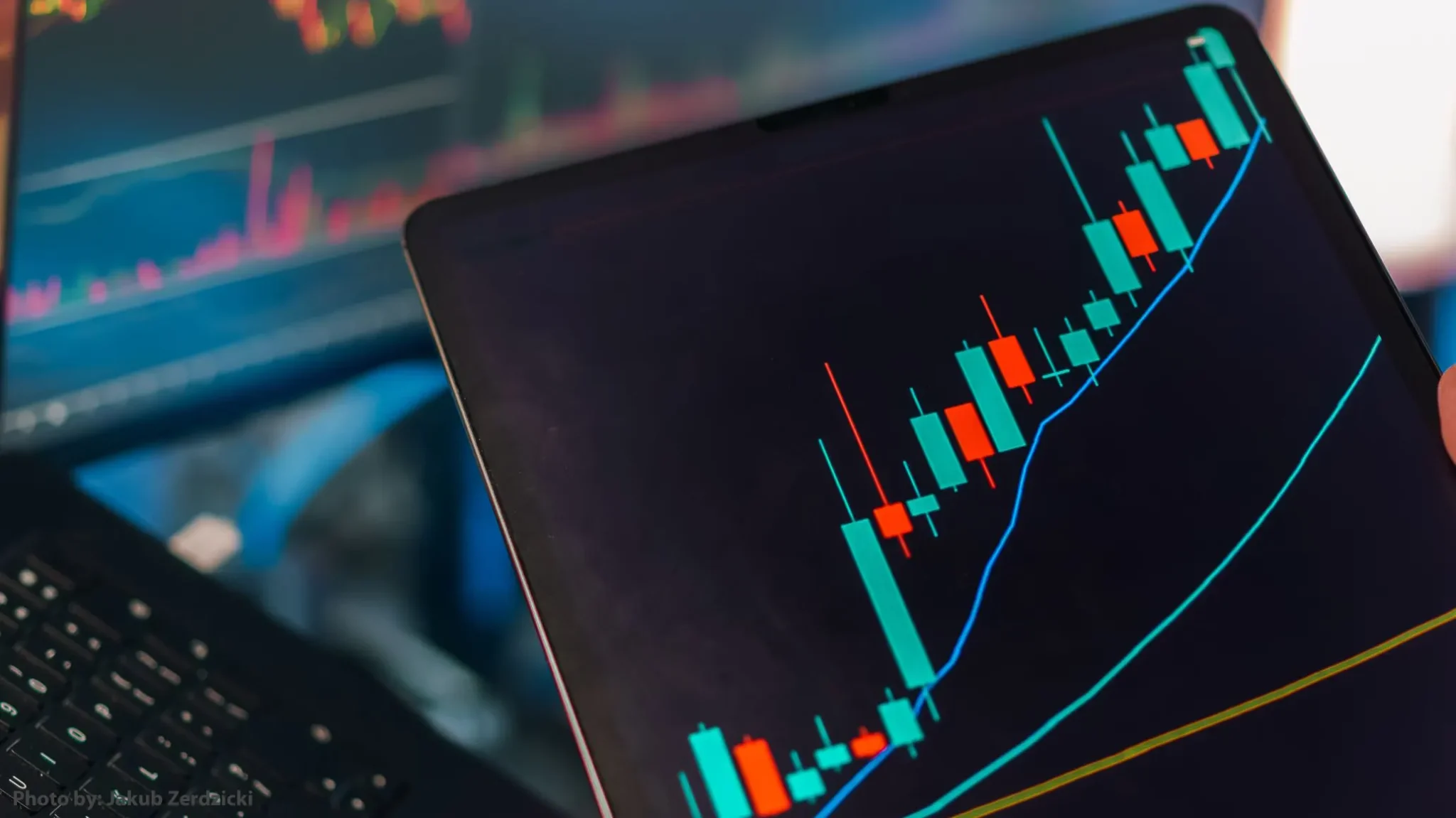 Saham IATA kini dimiliki PT Karya Pacific Investama, bukan Hary Tanoe atau MNC Group. Simak penjelasan lengkap manajemen soal perubahan kepemilikannya.