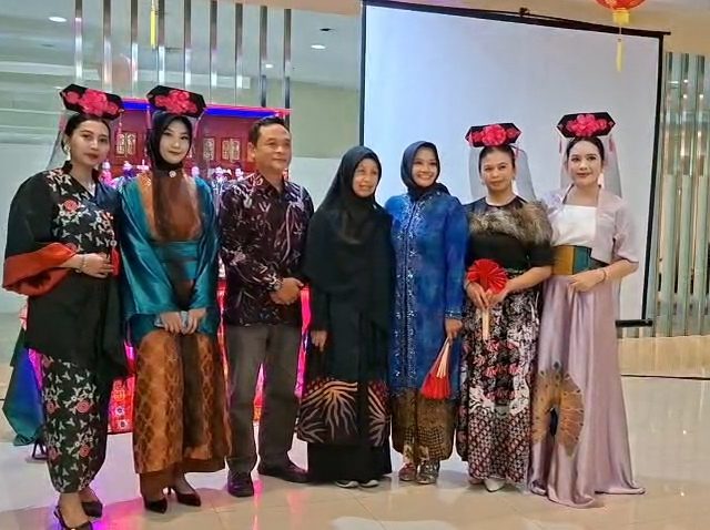 Ratna Batik & Craft Perkenalkan Batik Depok Bermotif Tionghoa