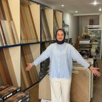 Cari toko lantai SPC dan vinyl di Depok? Ini 5 rekomendasi lengkap dengan alamat, jam buka, kontak, dan kisaran harga per meter persegi.